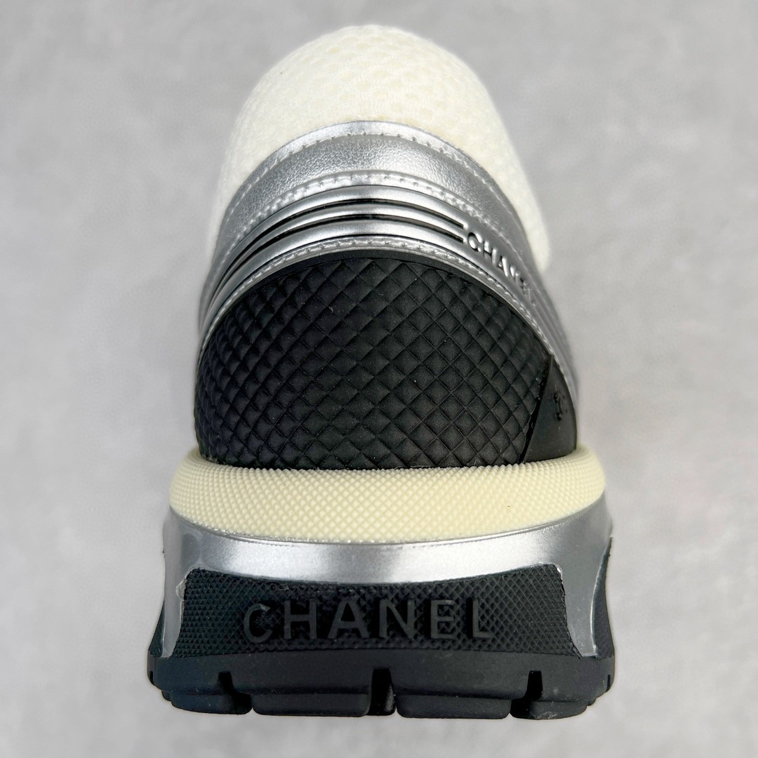 CHANEL 香奈儿 徽标 白银色 低筒 运动鞋 休闲鞋 跑步鞋 女鞋 G39792 Y56368 K5451