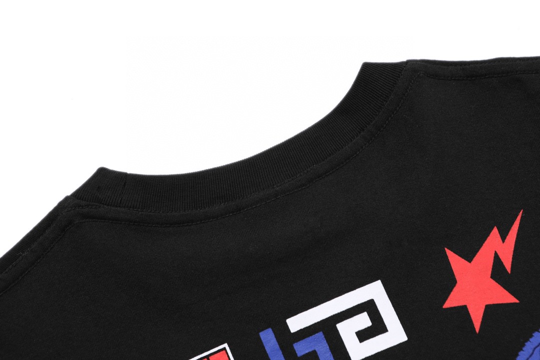 A BATHING APE BAPE 小猿人头 后背徽章 黑色 白色 圆领 T恤 短袖 夏款 男女同款 