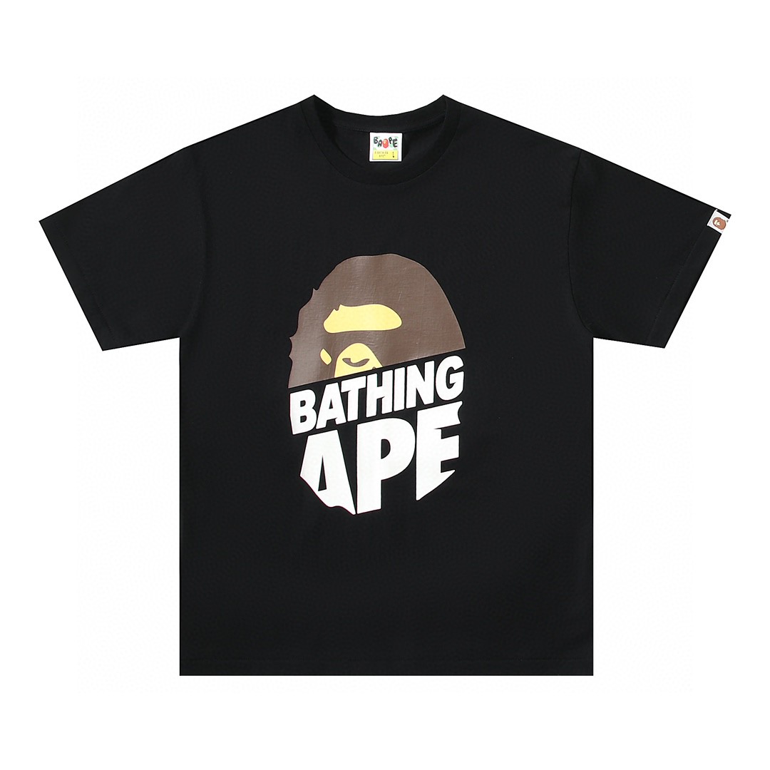 A BATHING APE BAPE 猿人头 字母logo印花 黑色 白色 圆领 T恤 短袖 夏款 男女同款 