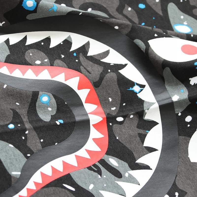 A BATHING APE BAPE Space 星空夜光 迷彩两侧鲨鱼 圆领 T恤 短袖 夏款 男女同款 1F30-109-004