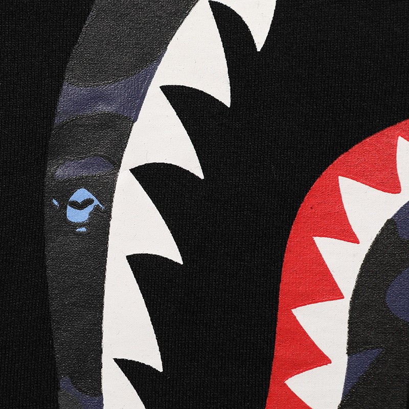 BAPE Sand Camo Shark Tee 沙漠迷彩鲨鱼拉链印花 黑蓝色 黑棕色 白蓝色 白棕色 圆领 T恤 短袖 夏款 男女同款 1I30-110-051