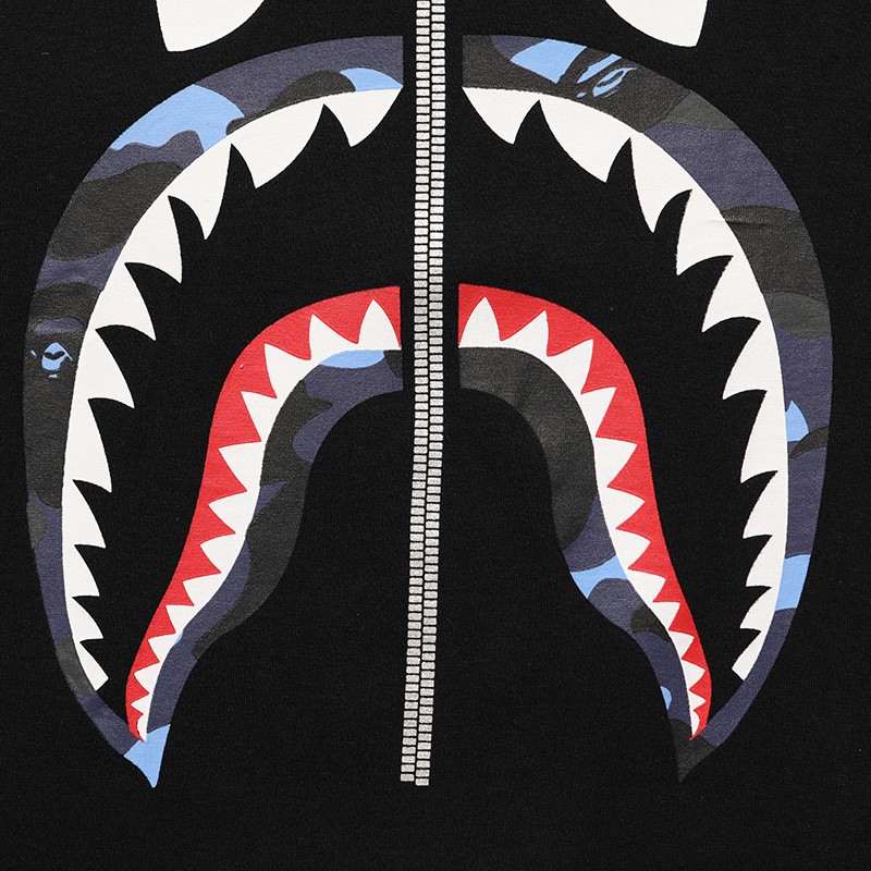 BAPE Sand Camo Shark Tee 沙漠迷彩鲨鱼拉链印花 黑蓝色 黑棕色 白蓝色 白棕色 圆领 T恤 短袖 夏款 男女同款 1I30-110-051