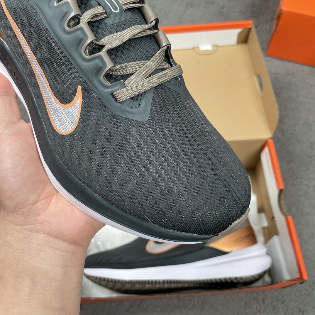 Nike Zoom Winflo 9 登月 黑棕 低筒 减震防滑 运动鞋 跑步鞋 男鞋 女鞋 DD8686-005