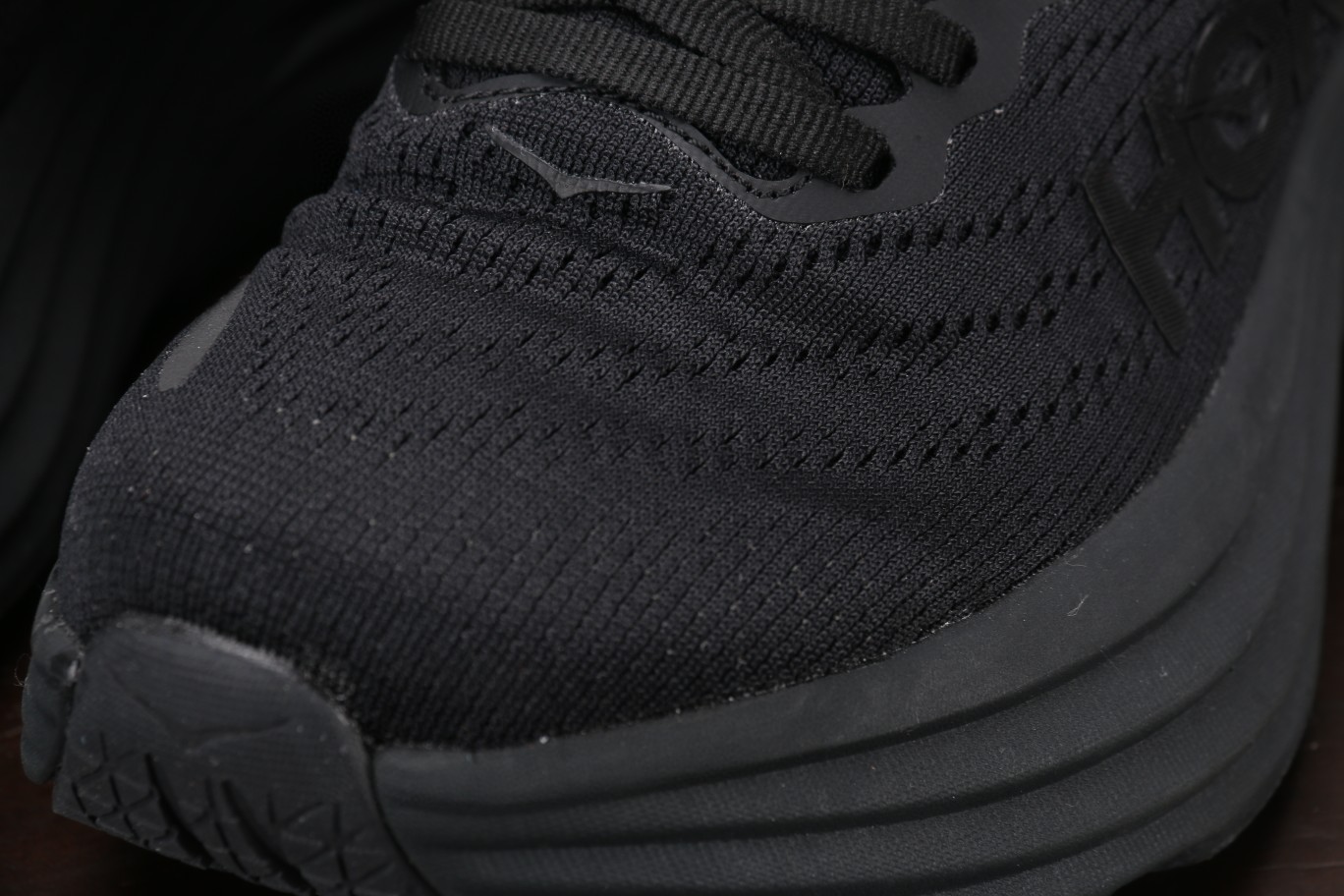 HOKA ONE ONE Bondi 8 邦代8 黑色 低筒 户外鞋 运动鞋 跑步鞋 跑鞋 男鞋 1127952-BBLC