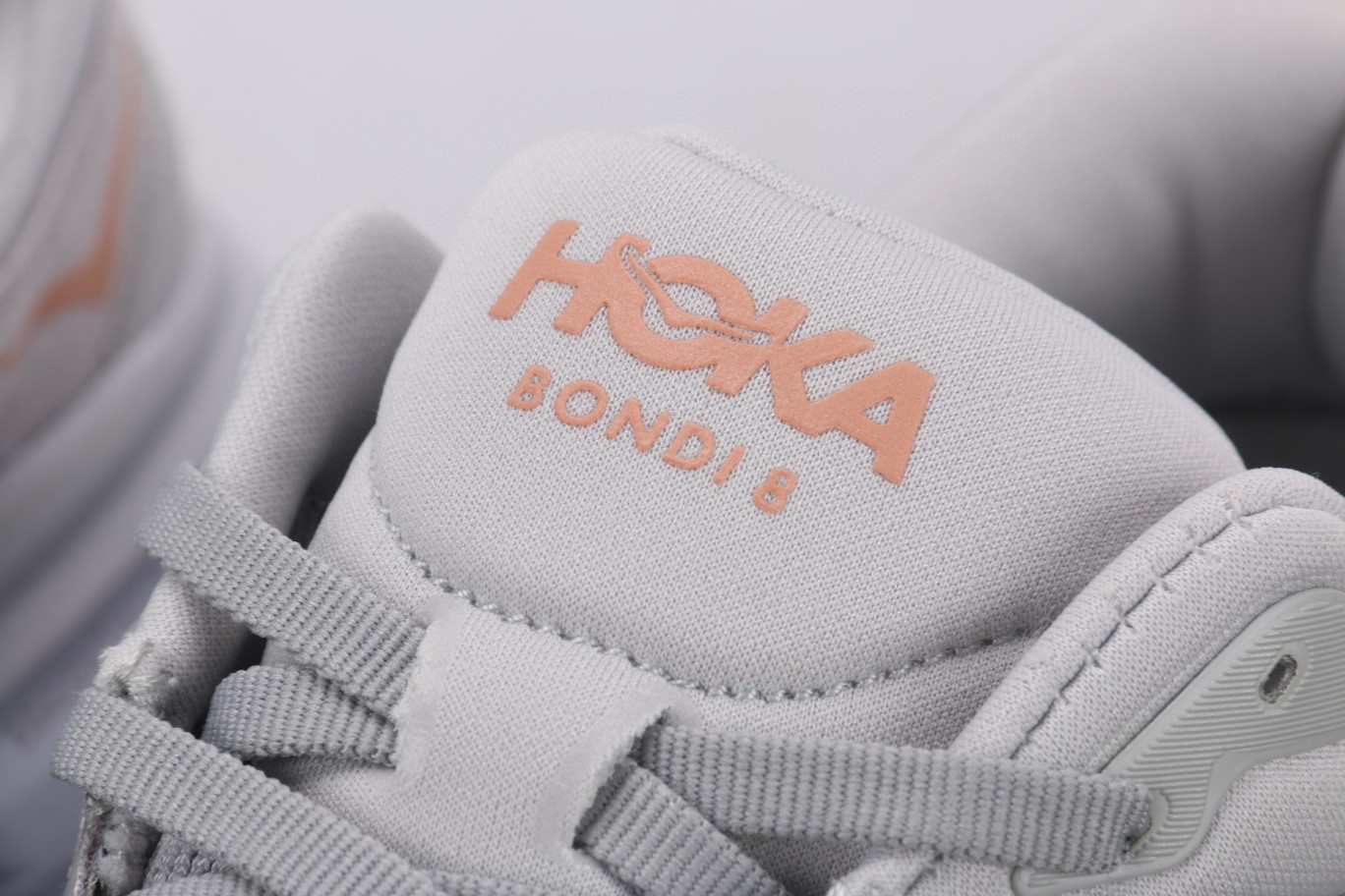 HOKA ONE ONE Bondi 8 邦代8 灰色 低筒 户外鞋 运动鞋 跑步鞋 跑鞋 男鞋 1127952-HMLR