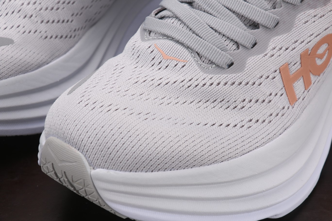 HOKA ONE ONE Bondi 8 邦代8 灰色 低筒 户外鞋 运动鞋 跑步鞋 跑鞋 男鞋 1127952-HMLR