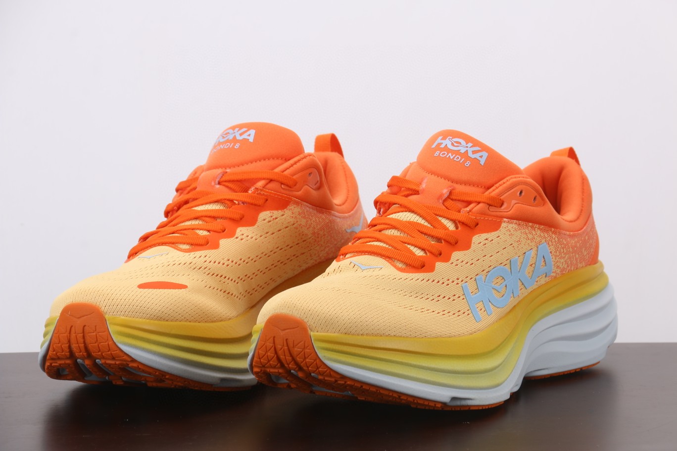 HOKA ONE ONE Bondi 8 邦代8 橙色 低筒 户外鞋 运动鞋 跑步鞋 跑鞋 男鞋 1123202-PBAY
