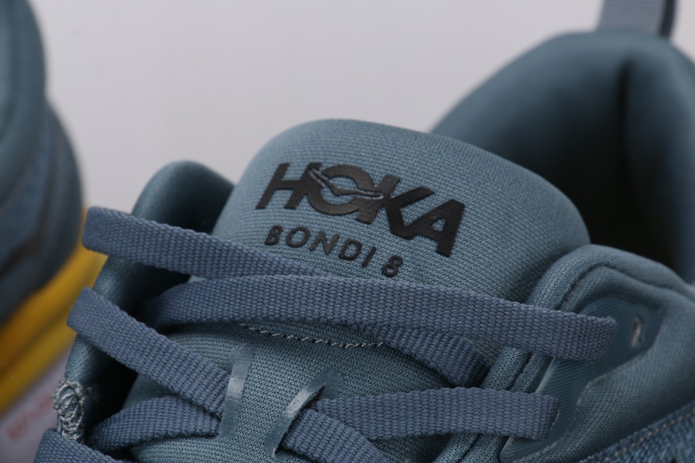HOKA ONE ONE Bondi 8 邦代8 蓝黑 低筒 运动鞋 跑步鞋 跑鞋 男鞋 1127953-GBMS