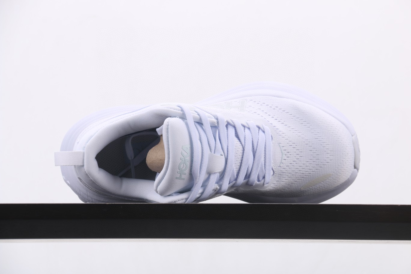 HOKA ONE ONE Bondi 8 邦代8 白色 低筒 户外鞋 运动鞋 跑步鞋 跑鞋 男鞋 1127952-WWH