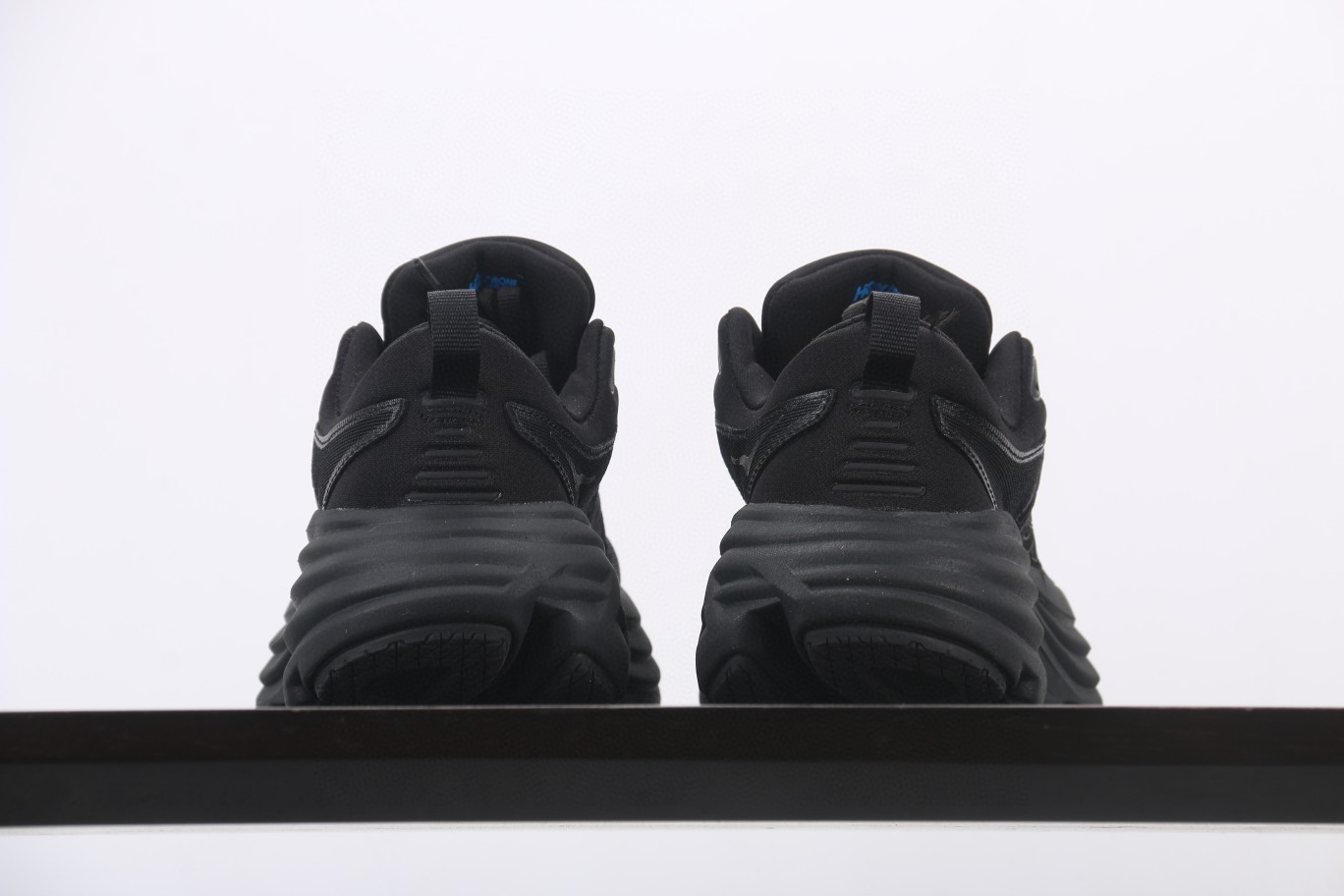 HOKA ONE ONE Bondi 8 邦代8 黑色 低筒 户外鞋 运动鞋 跑步鞋 跑鞋 男鞋 1127952-BBLC