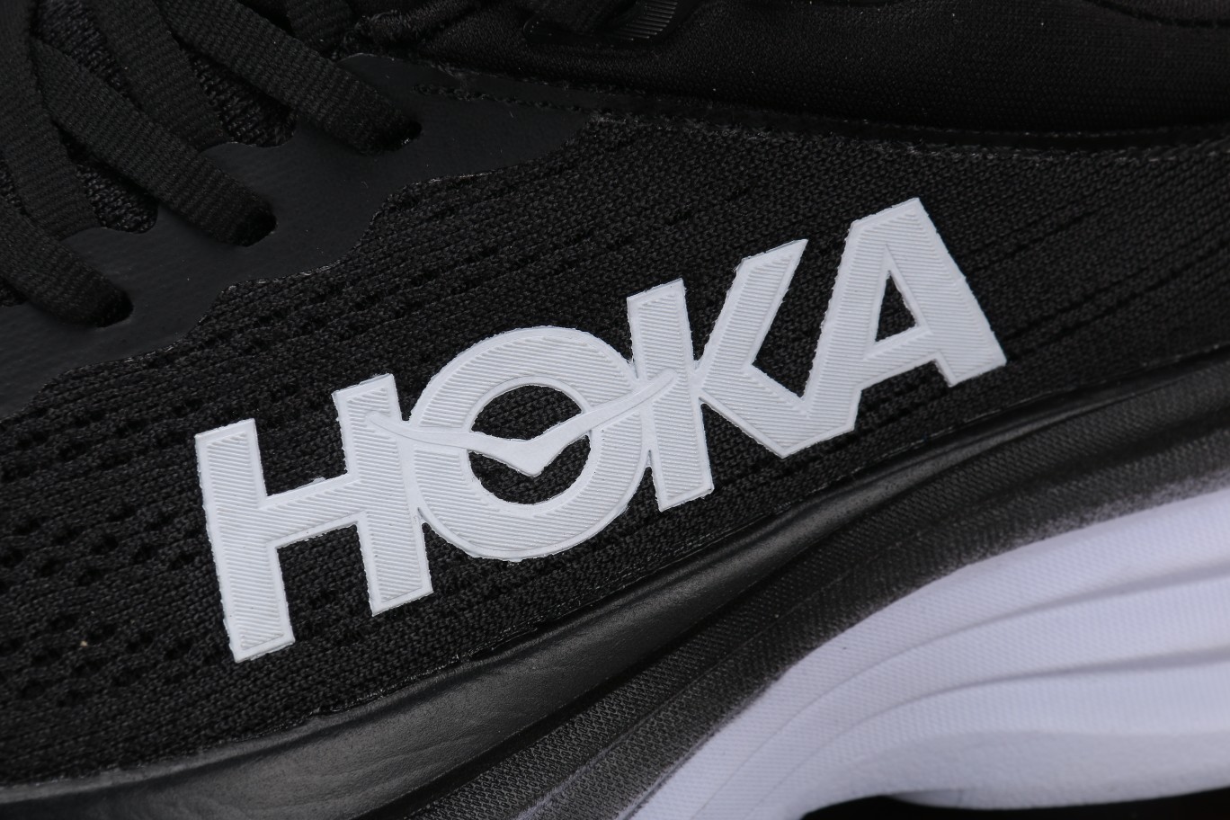 HOKA ONE ONE Bondi 8 邦代8 黑色 低筒 运动鞋 跑步鞋 跑鞋 男鞋 1127952-BWHT