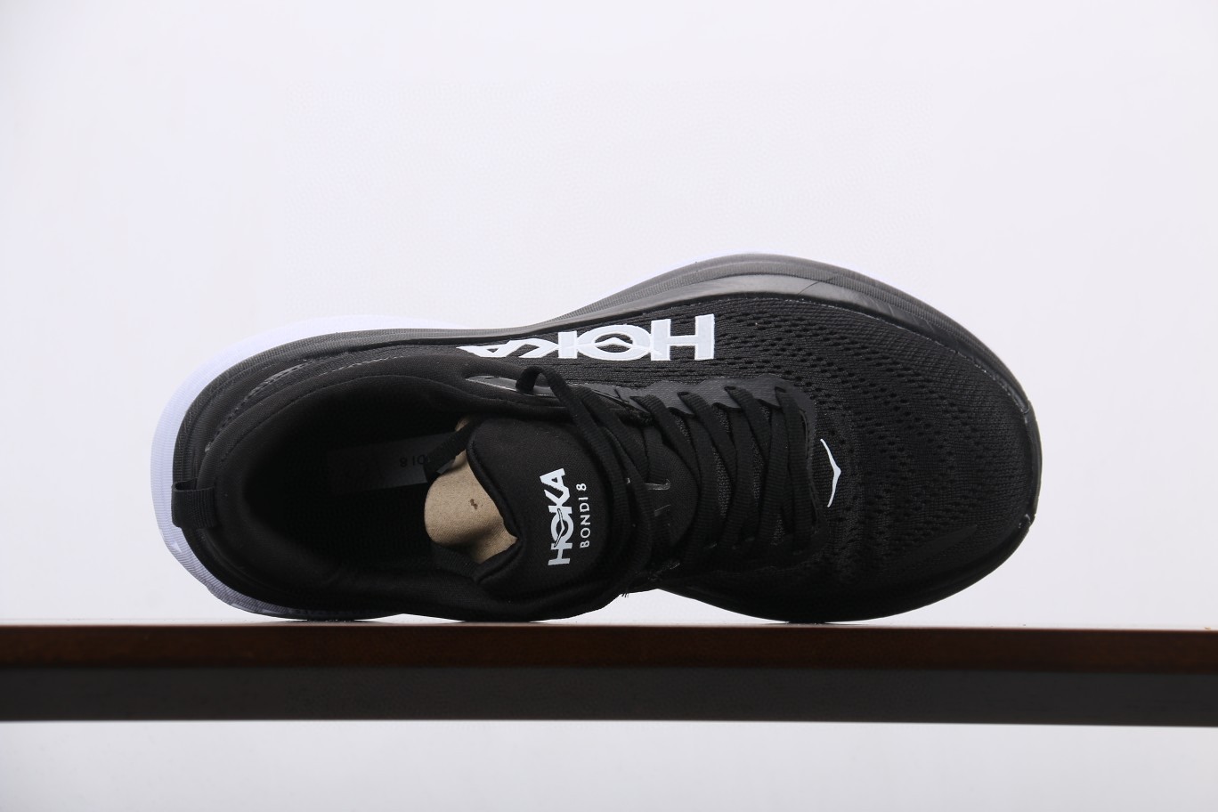 HOKA ONE ONE Bondi 8 邦代8 黑色 低筒 运动鞋 跑步鞋 跑鞋 男鞋 1127952-BWHT