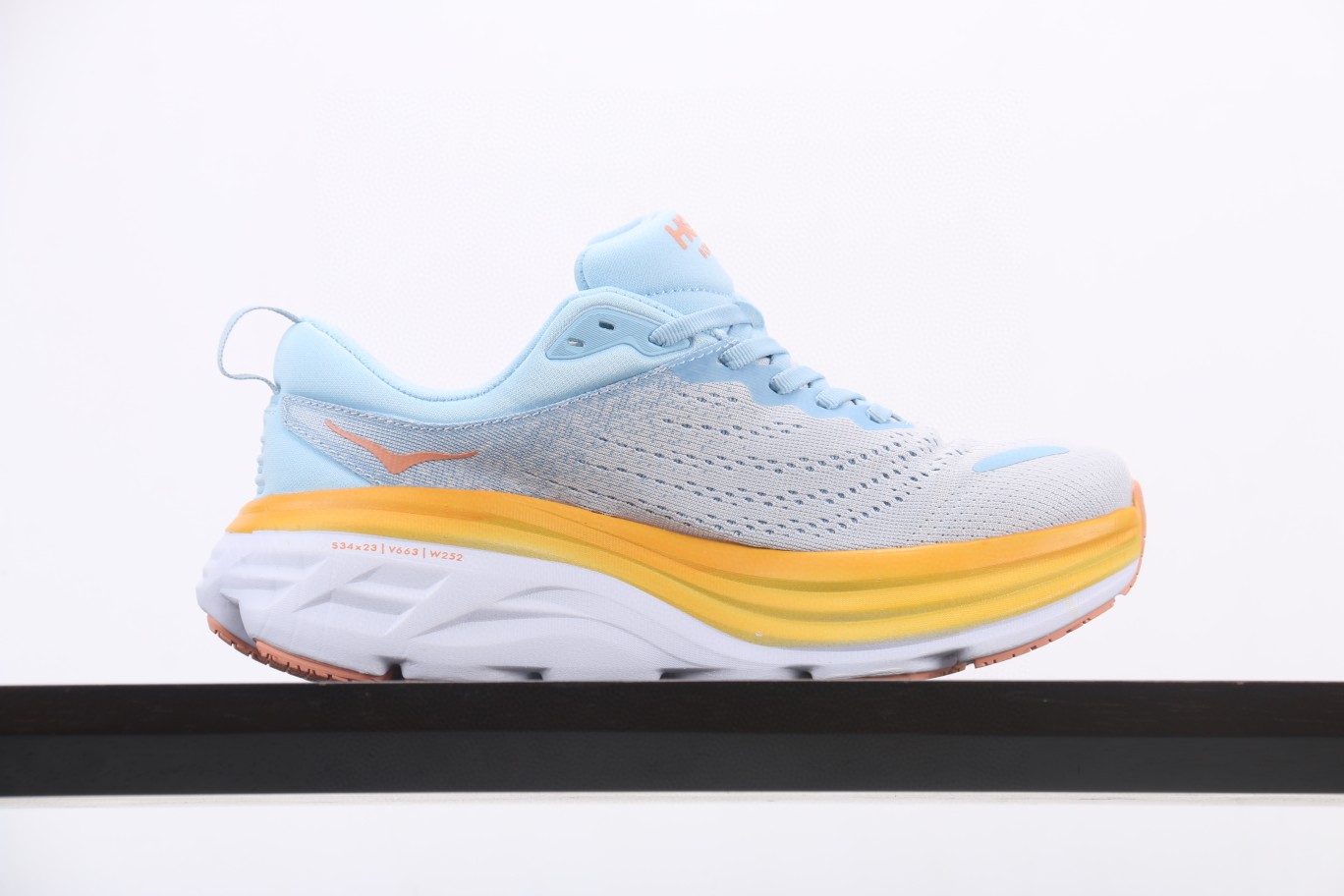 HOKA ONE ONE Bondi 8 邦代8 浅蓝色 低筒 户外鞋 运动鞋 跑步鞋 跑鞋 男鞋 1127952-SSCA