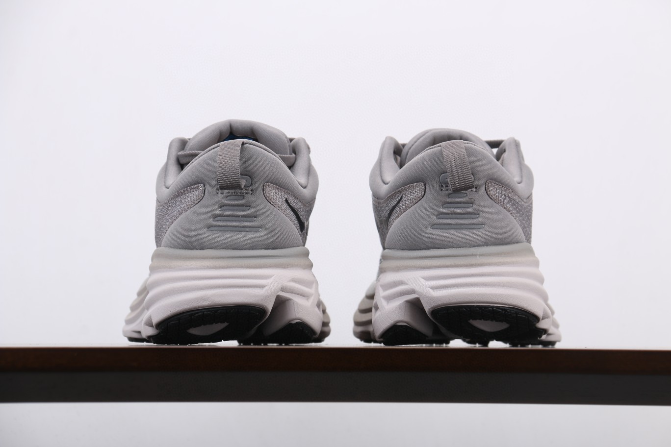 HOKA ONE ONE Bondi 8 邦代8 灰黑 低筒 运动鞋 跑步鞋 跑鞋 男鞋 1127953-SHMS