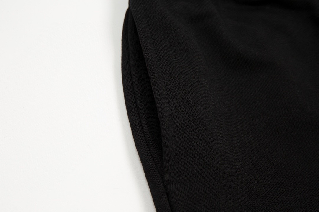 CELINE 赛琳 字母logo 卫裤 黑色 休闲裤 运动裤 短裤 男女同款