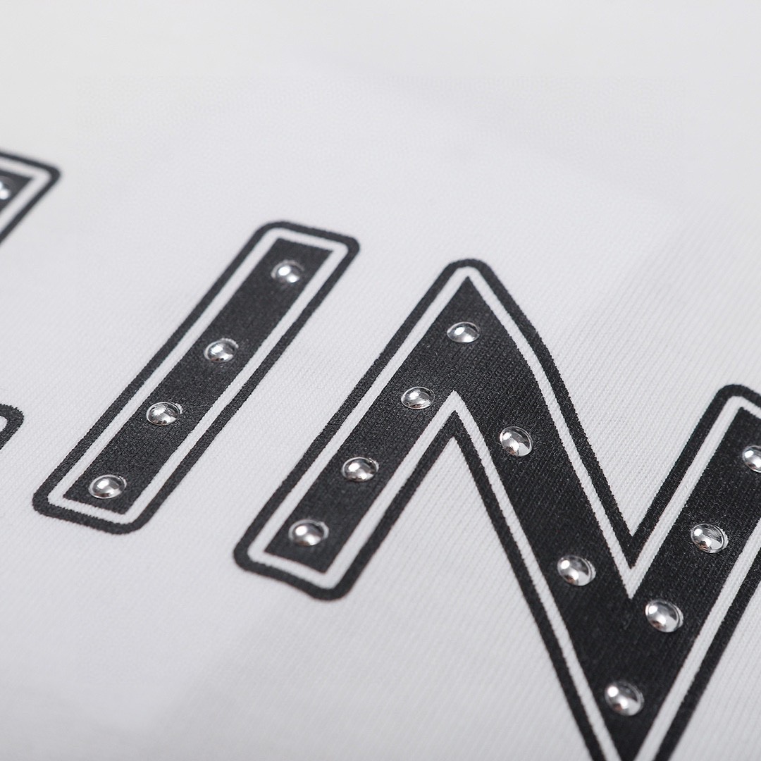 CELINE 赛琳 铆钉字母Logo T恤 白色 圆领 短袖 夏款 男女同款 2X687501F-01OB