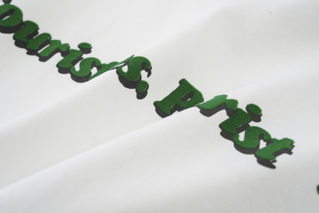 LOUIS VUITTON 路易威登 绿色植绒字母印花 圆领 白色 短袖 T 恤 上衣 夏款 男女同款 