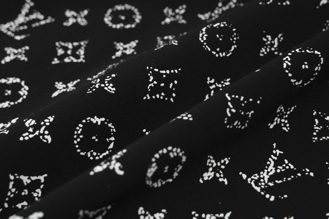 LOUIS VUITTON 路易威登 满印老花渐变logo印花 圆领 黑色 短袖 T 恤 上衣 夏款 男女同款 