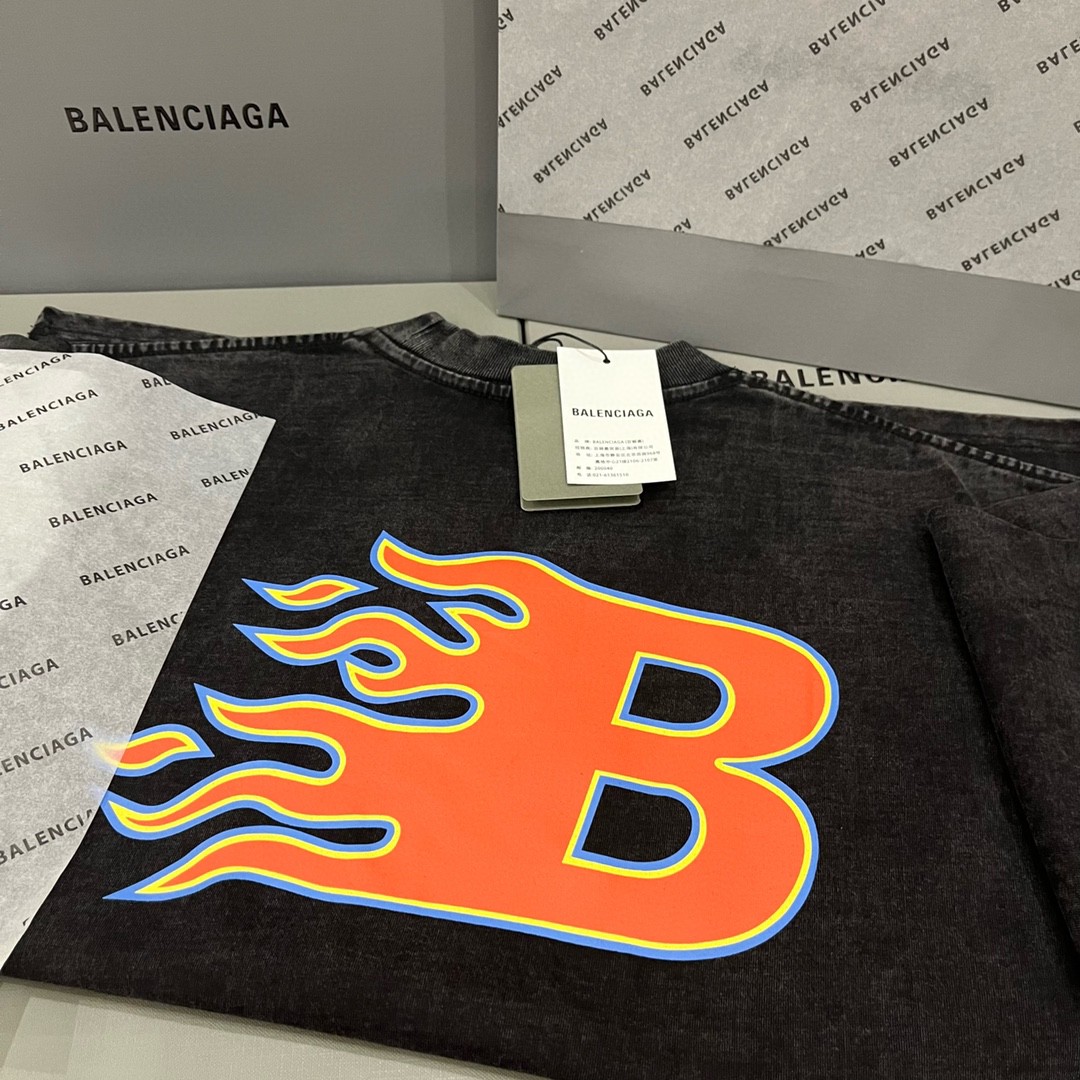 Balenciaga 巴黎世家 火焰B字母 水洗做旧 复古黑色 短袖 T 恤 圆领 夏季 男女同款 