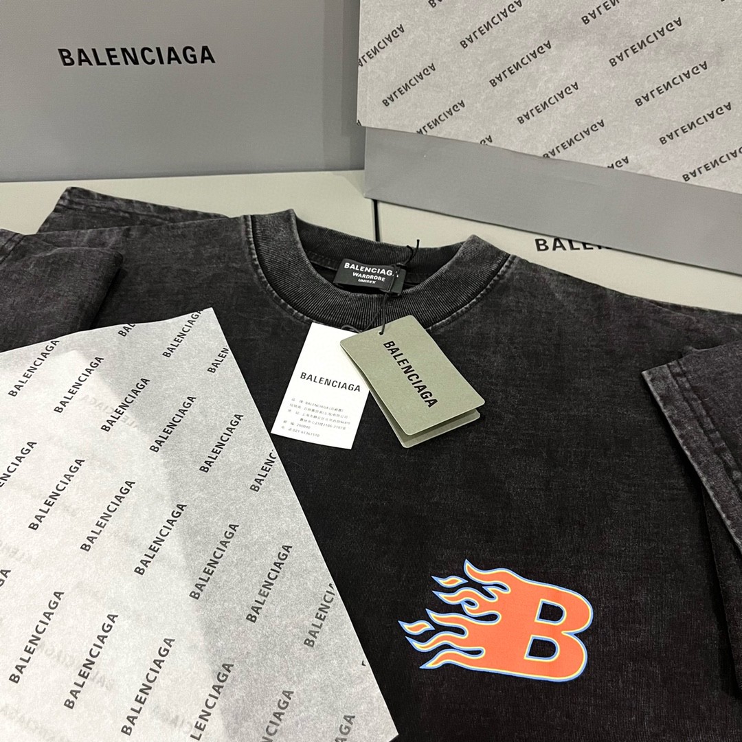 Balenciaga 巴黎世家 火焰B字母 水洗做旧 复古黑色 短袖 T 恤 圆领 夏季 男女同款 