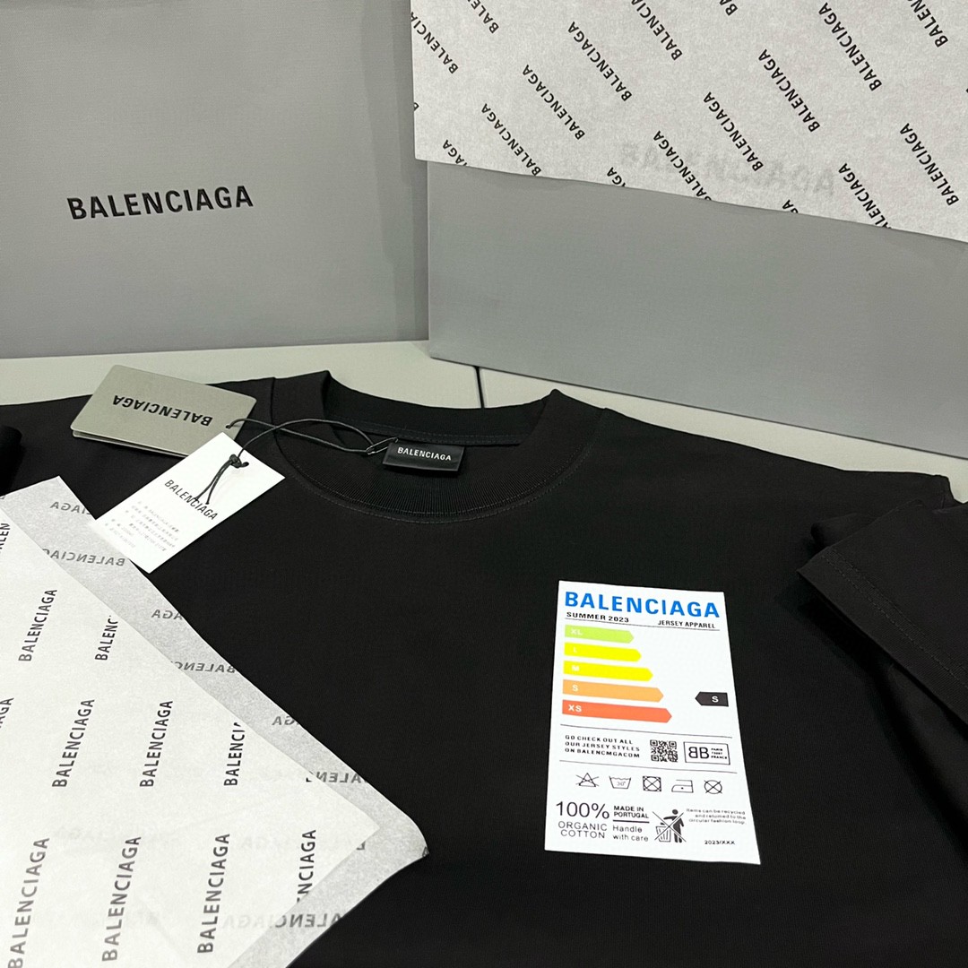 Balenciaga 巴黎世家 胸口冰箱贴标签图案 黑色 短袖 T 恤 圆领 夏季 男女同款 