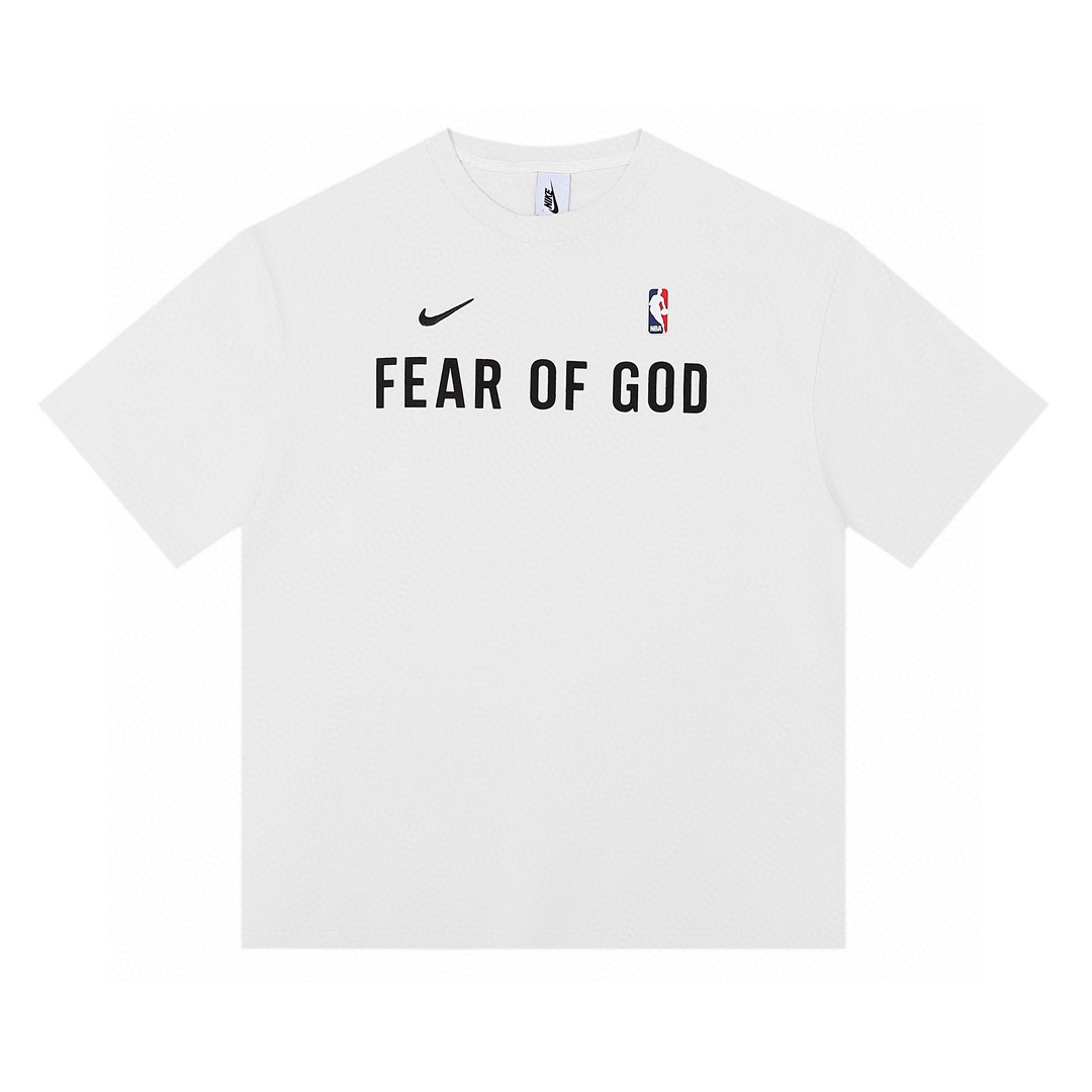 Nike Fear of God NBA 三方联名 FOG 字母印花 短袖 黑色 杏色 白色 卡其色 T恤 圆领 套头 夏款 男女同款 