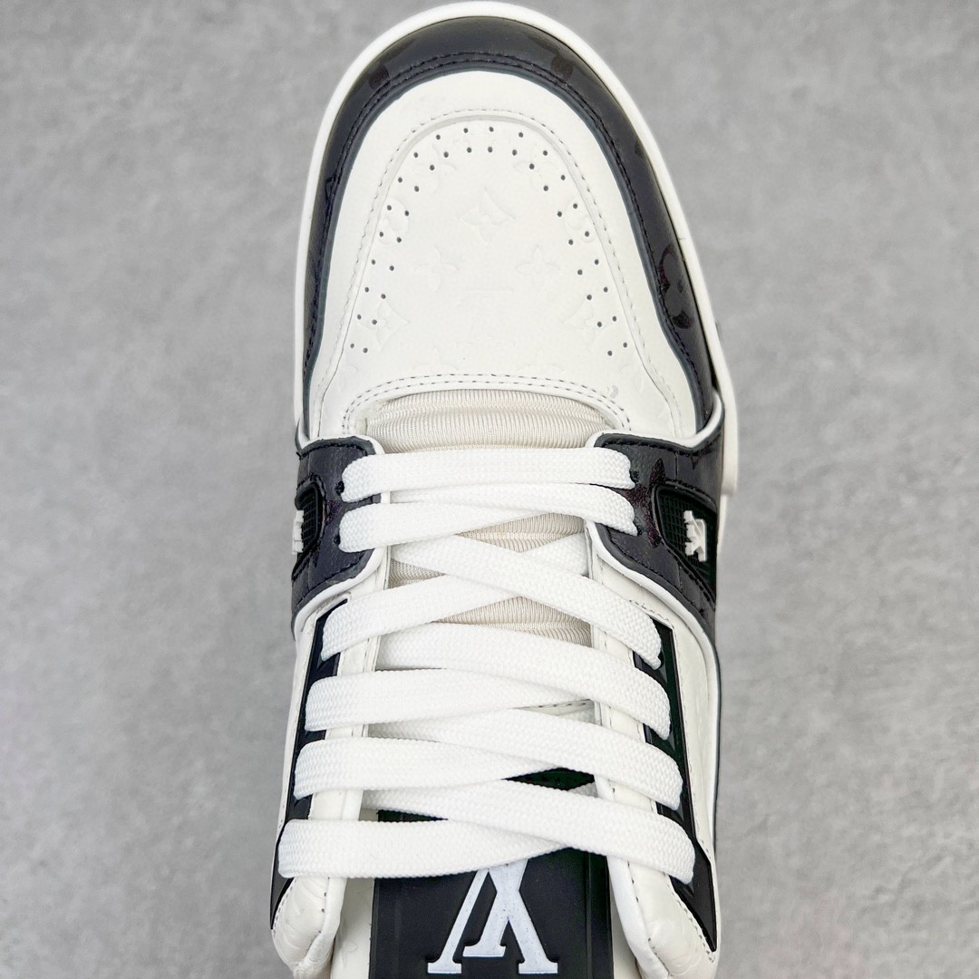 Louis Vuitton 路易威登 Trainer 黑白色 低筒 休闲鞋 板鞋 运动鞋 男鞋 女鞋 1AANED