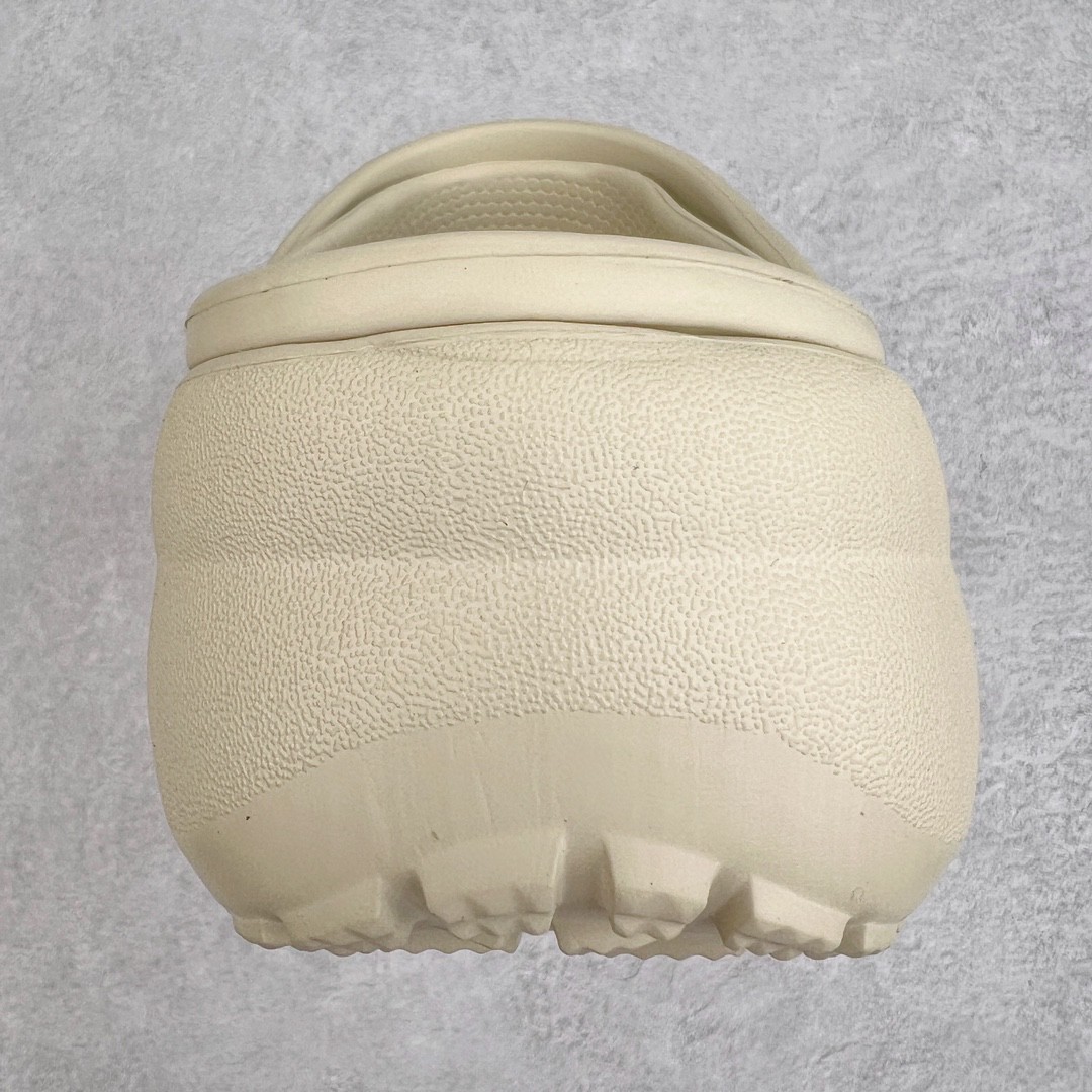 Crocs Classic clog 卡骆驰 云朵沙滩 米色 洞洞鞋 凉鞋 室内外 拖鞋 沙滩鞋 女款 208590-108