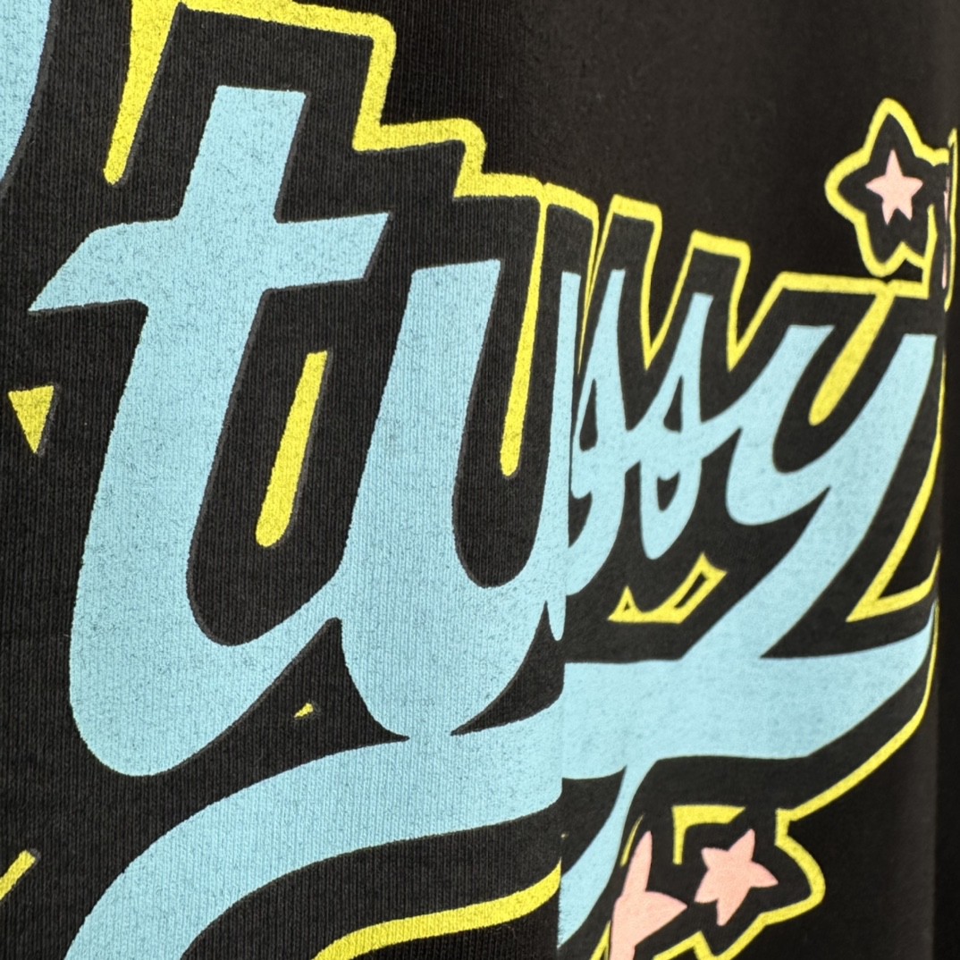 Stussy SS23 Hawaii Trip 系列纯色星星 Logo 印花 黑色 短袖 圆领 套头 T 恤 夏季 男女同款 1904967