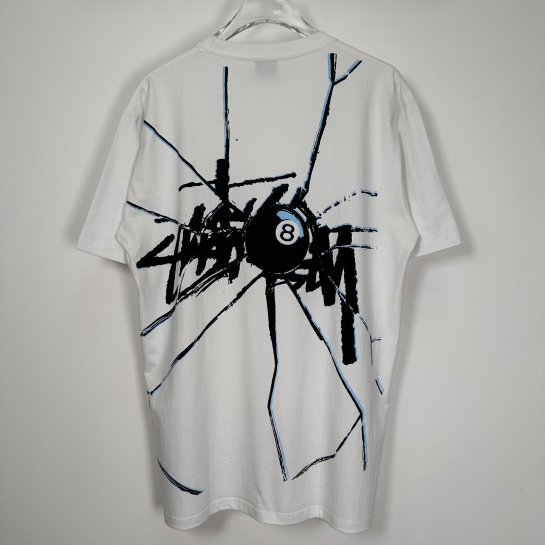 Stussy SS23 8号球系列 SHATTERED TEE 破碎黑8图案 字母Logo印花 白色 短袖 圆领 套头 T 恤 夏季 男女同款 1904959
