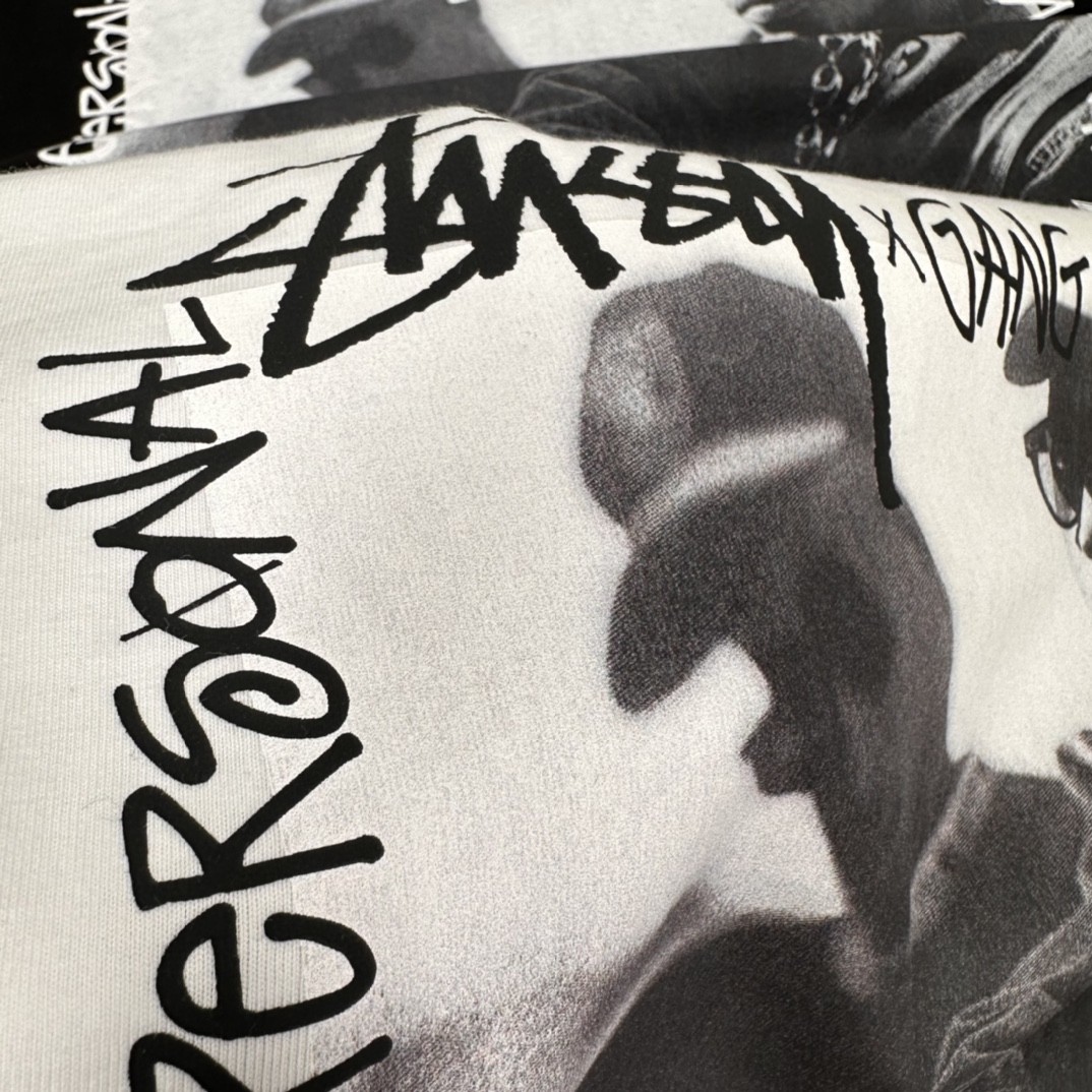Stussy GANG STARR 联名款 人物字母印花 黑色 短袖 圆领 套头 T 恤 夏季 男女同款 3903845