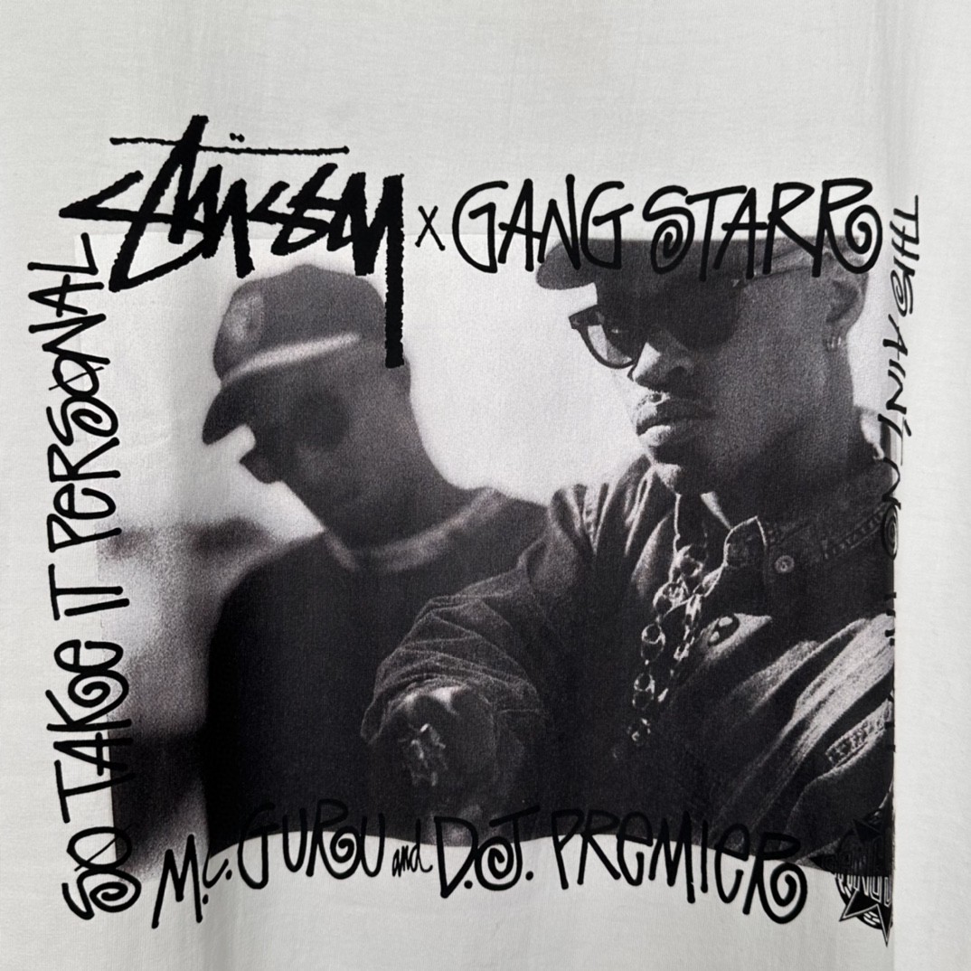 Stussy GANG STARR 联名款 人物字母印花 白色 短袖 圆领 套头 T 恤 夏季 男女同款 3903845