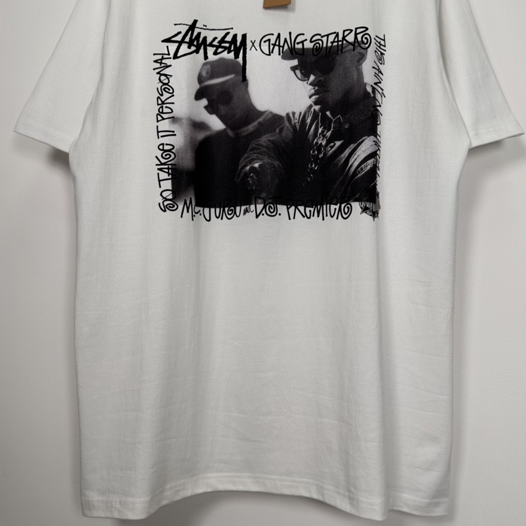 Stussy GANG STARR 联名款 人物字母印花 白色 短袖 圆领 套头 T 恤 夏季 男女同款 3903845