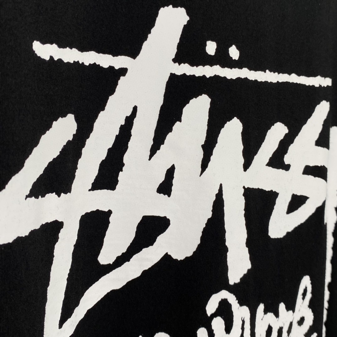Stussy 世界巡游系列 SS23 字母印花 黑色 短袖 圆领 套头 T 恤 夏季 男女同款 1904877