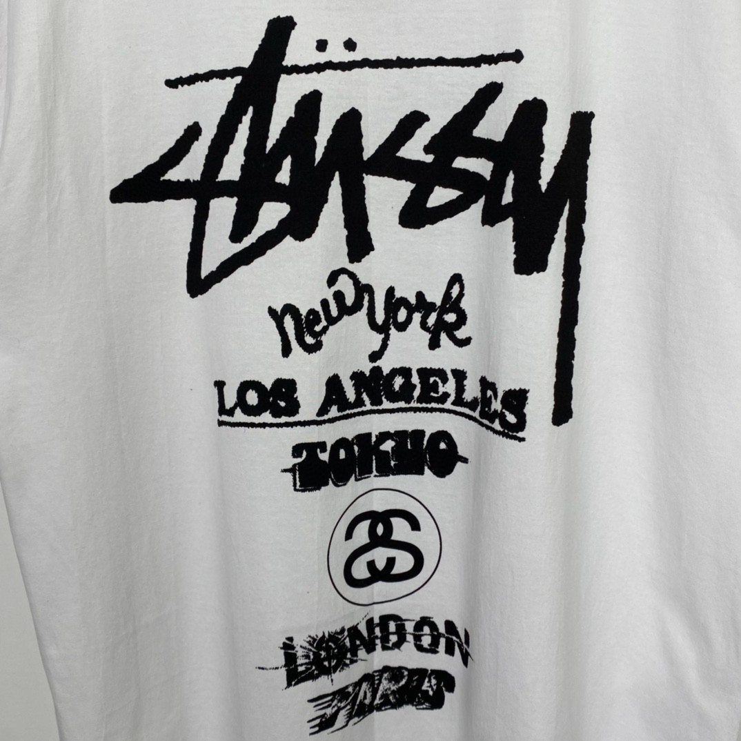 Stussy 世界巡游系列 SS23 字母印花 白色 短袖 圆领 套头 T 恤 夏季 男女同款 1904877