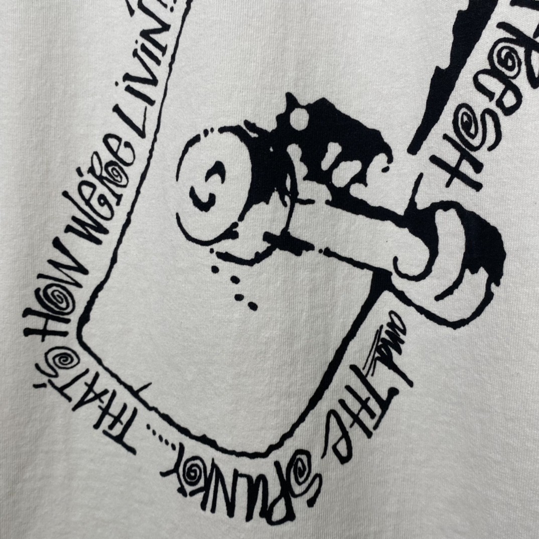 Stussy FW22 Skate Posse Pigment Dyed Tee 滑板图案做旧印花 白色 短袖 圆领 套头 T 恤 夏季 男女同款 