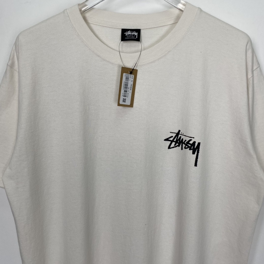 Stussy FW22 Skate Posse Pigment Dyed Tee 滑板图案做旧印花 白色 短袖 圆领 套头 T 恤 夏季 男女同款 