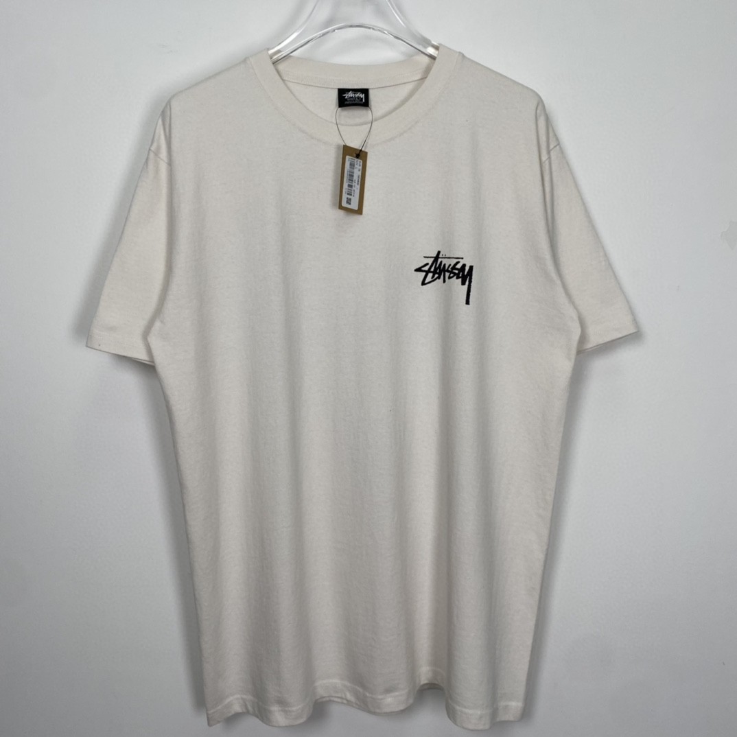 Stussy FW22 Skate Posse Pigment Dyed Tee 滑板图案做旧印花 白色 短袖 圆领 套头 T 恤 夏季 男女同款 