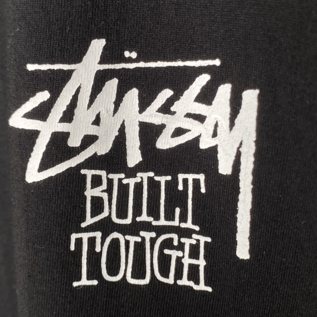 Stussy FW22 Built Tough Tee 草写 logo 小熊图案印花 黑色 短袖 圆领 套头 T 恤 夏季 男女同款 