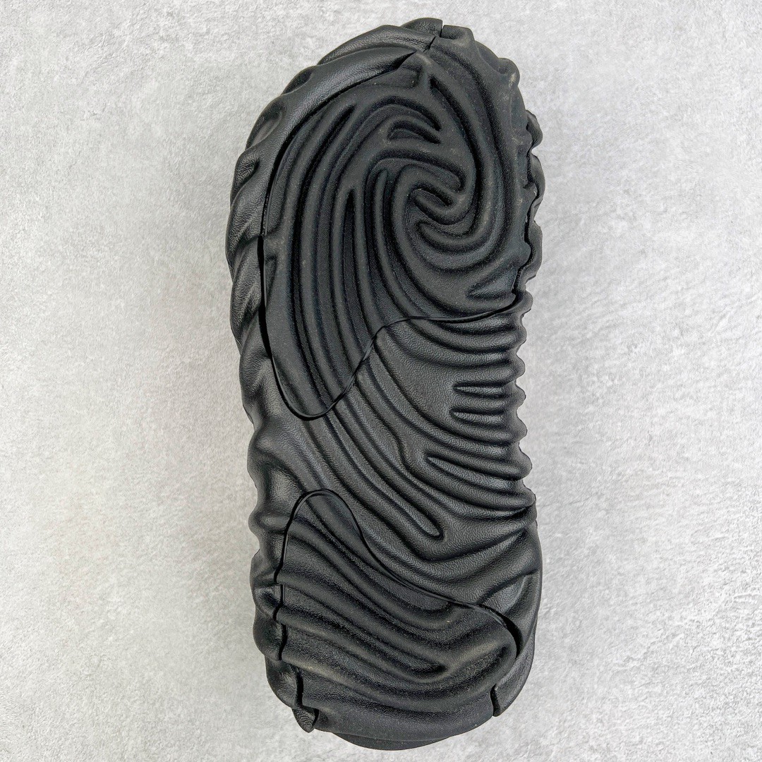 Salehe Bembury Crocs Pollex Clog Sasquatch 黑色 卡骆驰指纹式 脊骨系列 夏日沙滩室内外穿搭休闲涉水洞洞鞋凉拖鞋 男女同款 207393-001