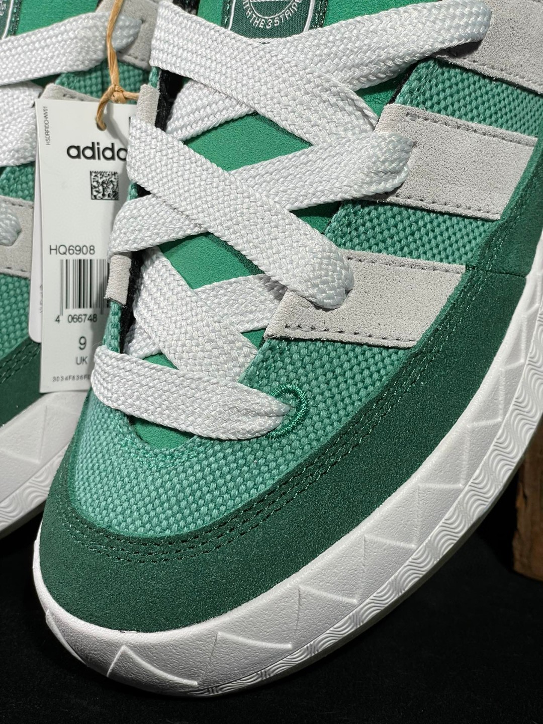 adidas originals Adimatic Hemp 复古鲨鱼面包鞋 白绿 低筒 鲨鱼鞋 板鞋 休闲鞋 运动鞋 HQ6908