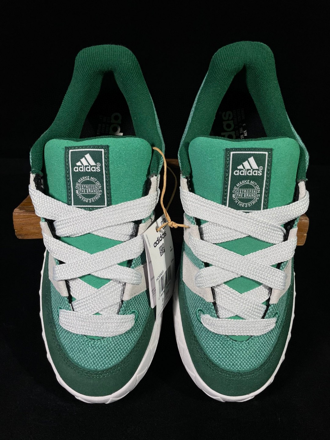 adidas originals Adimatic Hemp 复古鲨鱼面包鞋 白绿 低筒 鲨鱼鞋 板鞋 休闲鞋 运动鞋 HQ6908