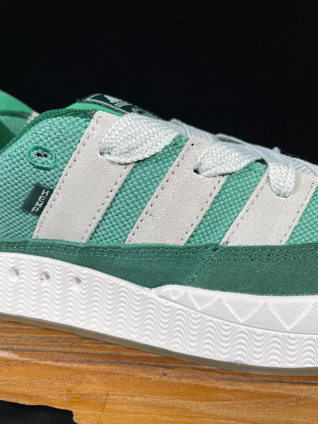 adidas originals Adimatic Hemp 复古鲨鱼面包鞋 白绿 低筒 鲨鱼鞋 板鞋 休闲鞋 运动鞋 HQ6908