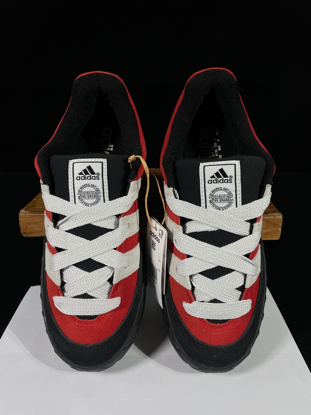 adidas originals Adimatic 复古鲨鱼面包鞋 红白黑 低筒 鲨鱼鞋 板鞋 休闲鞋 运动鞋 GY2093