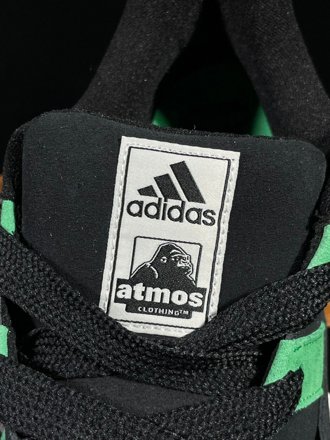 XLARGE Atmos adidas originals Adimatic 联名款 复古鲨鱼面包鞋 黑绿 低筒 鲨鱼鞋 板鞋 休闲鞋 运动鞋 HQ3936