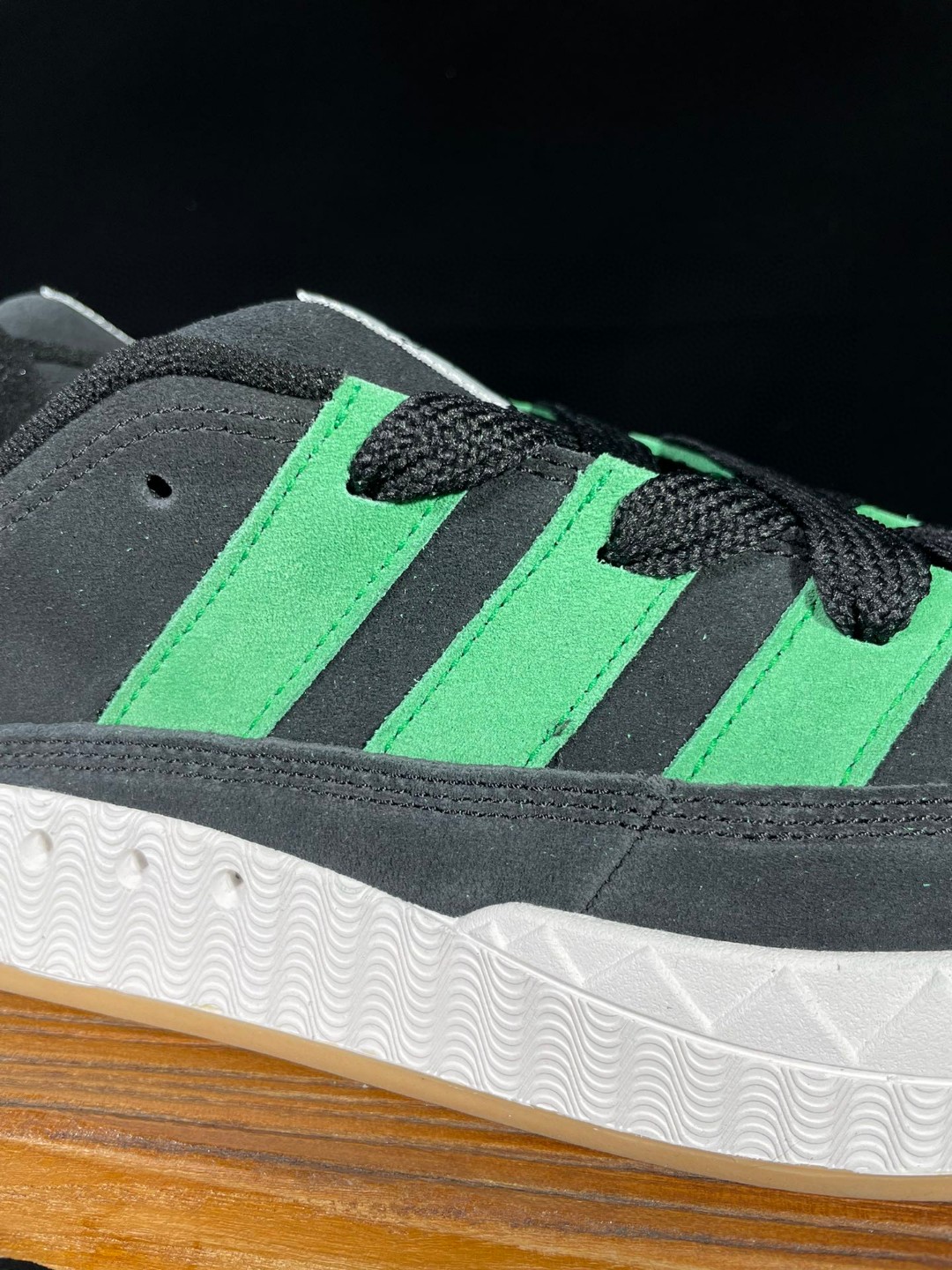 XLARGE Atmos adidas originals Adimatic 联名款 复古鲨鱼面包鞋 黑绿 低筒 鲨鱼鞋 板鞋 休闲鞋 运动鞋 HQ3936