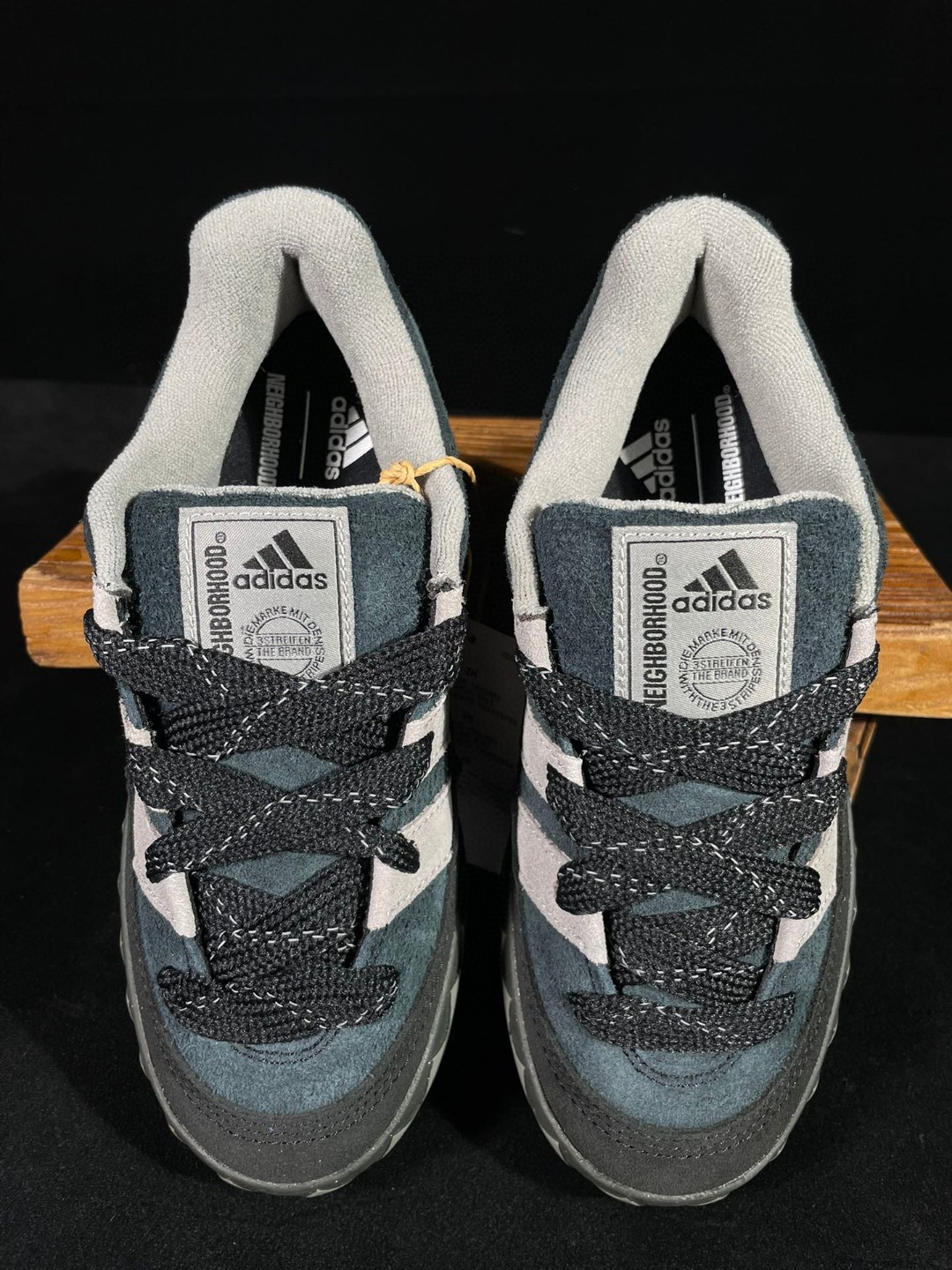 Bad Bunny adidas originals Campus 痞兔联名款 黑色 低筒 鲨鱼鞋 板鞋 休闲鞋 运动鞋 HP6770