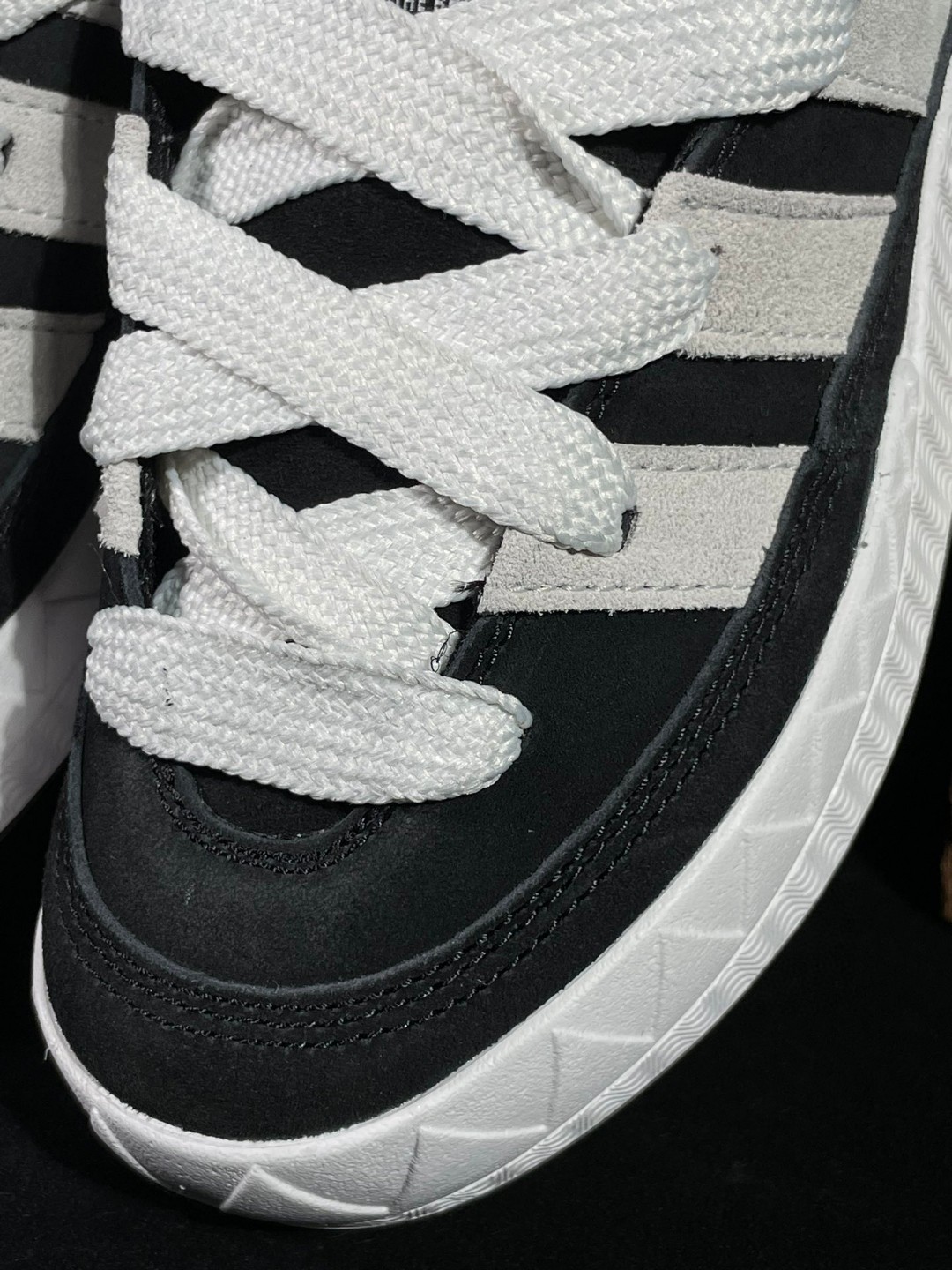 Bad Bunny adidas originals Campus 痞兔联名款 黑浅灰 低筒 鲨鱼鞋 板鞋 休闲鞋 运动鞋 GY5274