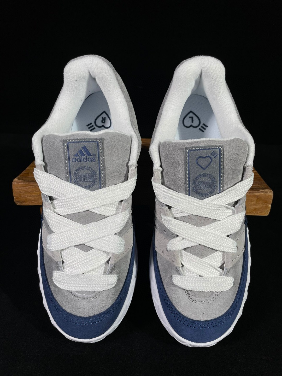 Bad Bunny adidas originals Campus 痞兔联名款 灰蓝 低筒 鲨鱼鞋 板鞋 休闲鞋 运动鞋 HP9915