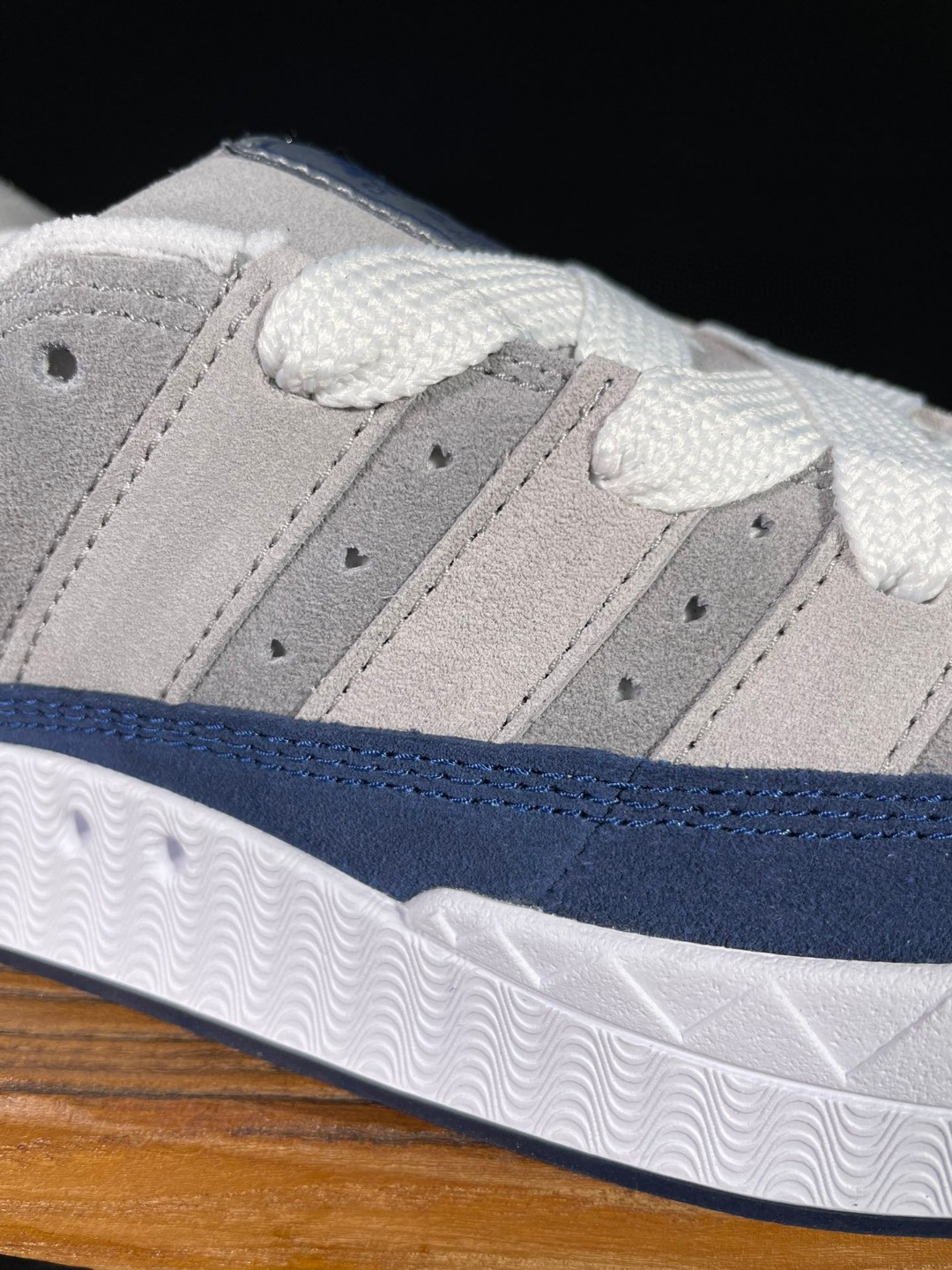 Bad Bunny adidas originals Campus 痞兔联名款 灰蓝 低筒 鲨鱼鞋 板鞋 休闲鞋 运动鞋 HP9915